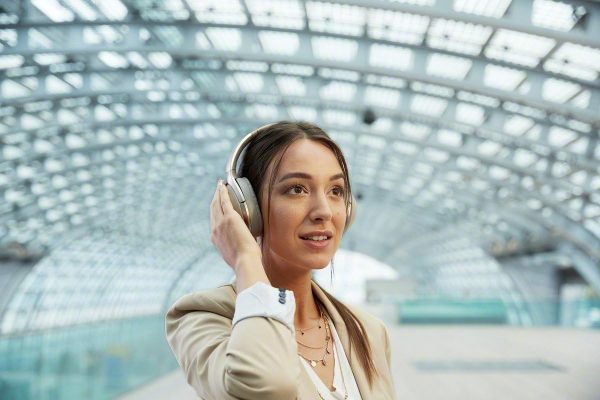 Sony MDR-1000X Wireless Bluetooth Noise Cancelling Ambient S... - Image 12