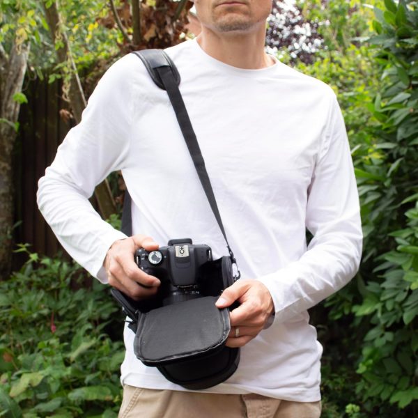 MaD Cameras Padded DSLR Camera Bag - Compact Shoulder Carry ... - Image 6
